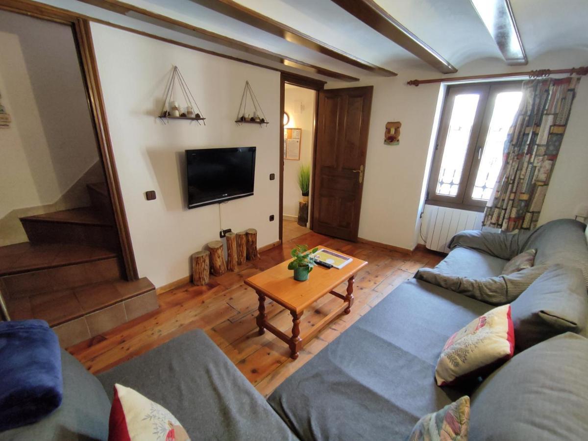 Casa De La Marmota Villa Eriste Bagian luar foto