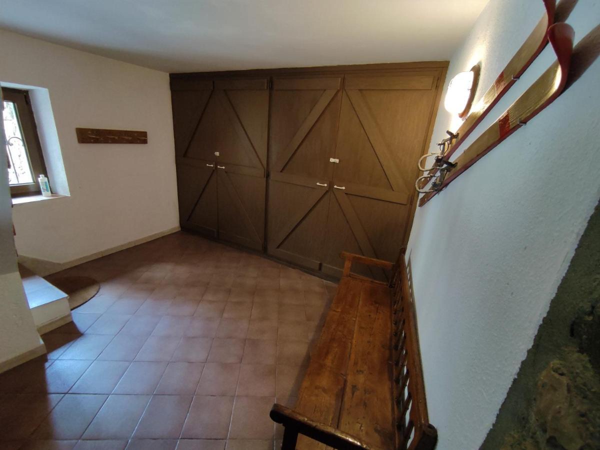 Casa De La Marmota Villa Eriste Bagian luar foto